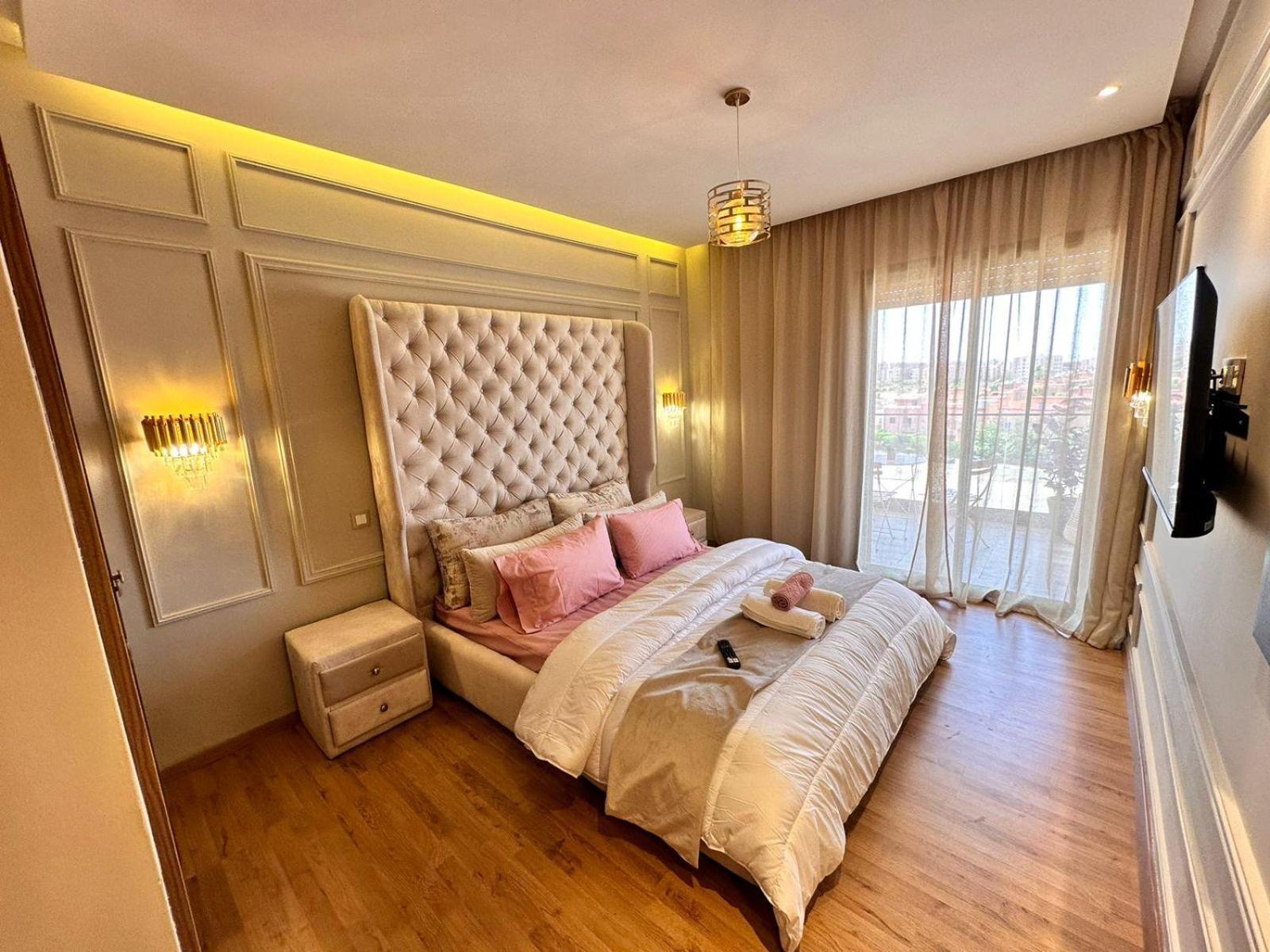 Appartement Luxueux Avec Piscine 10 Minutes Du Centre Ville マラケシュ エクステリア 写真