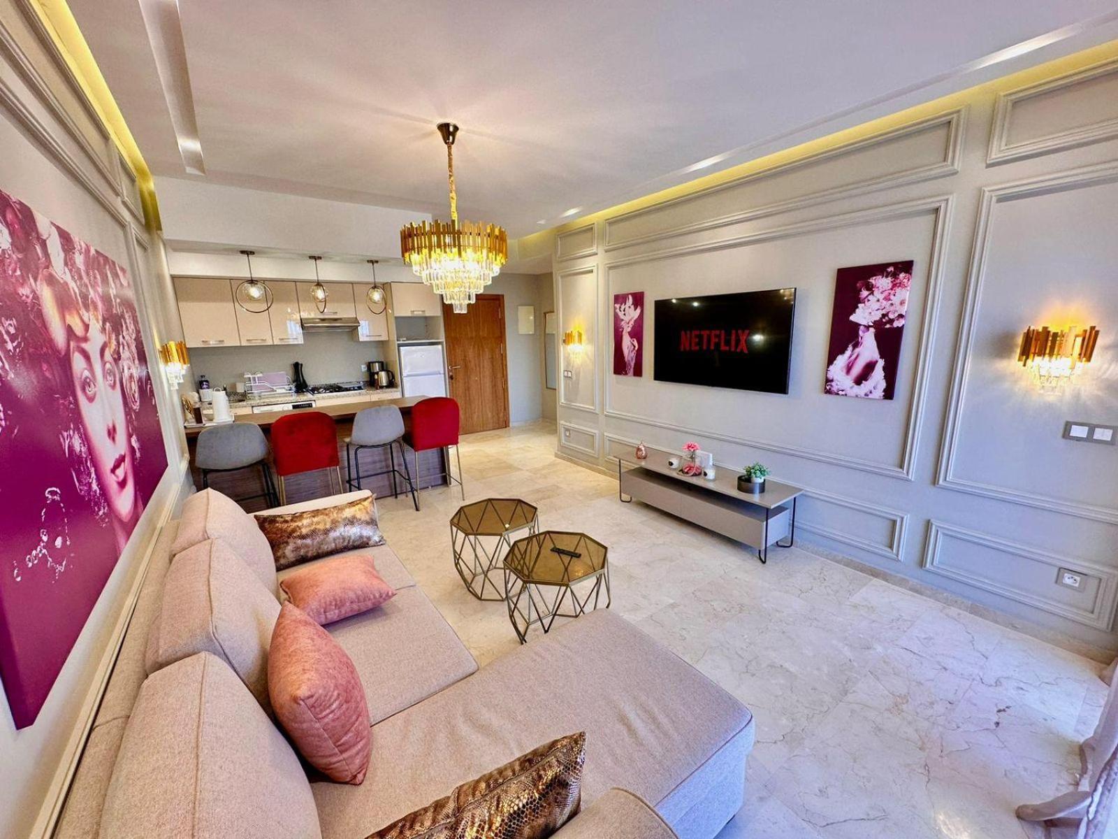 Appartement Luxueux Avec Piscine 10 Minutes Du Centre Ville マラケシュ エクステリア 写真